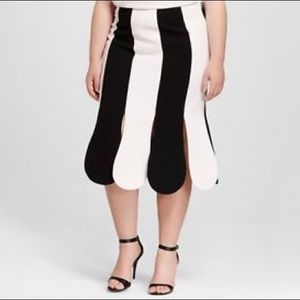NWT Victoria Beckham for Target Scallop Skirt